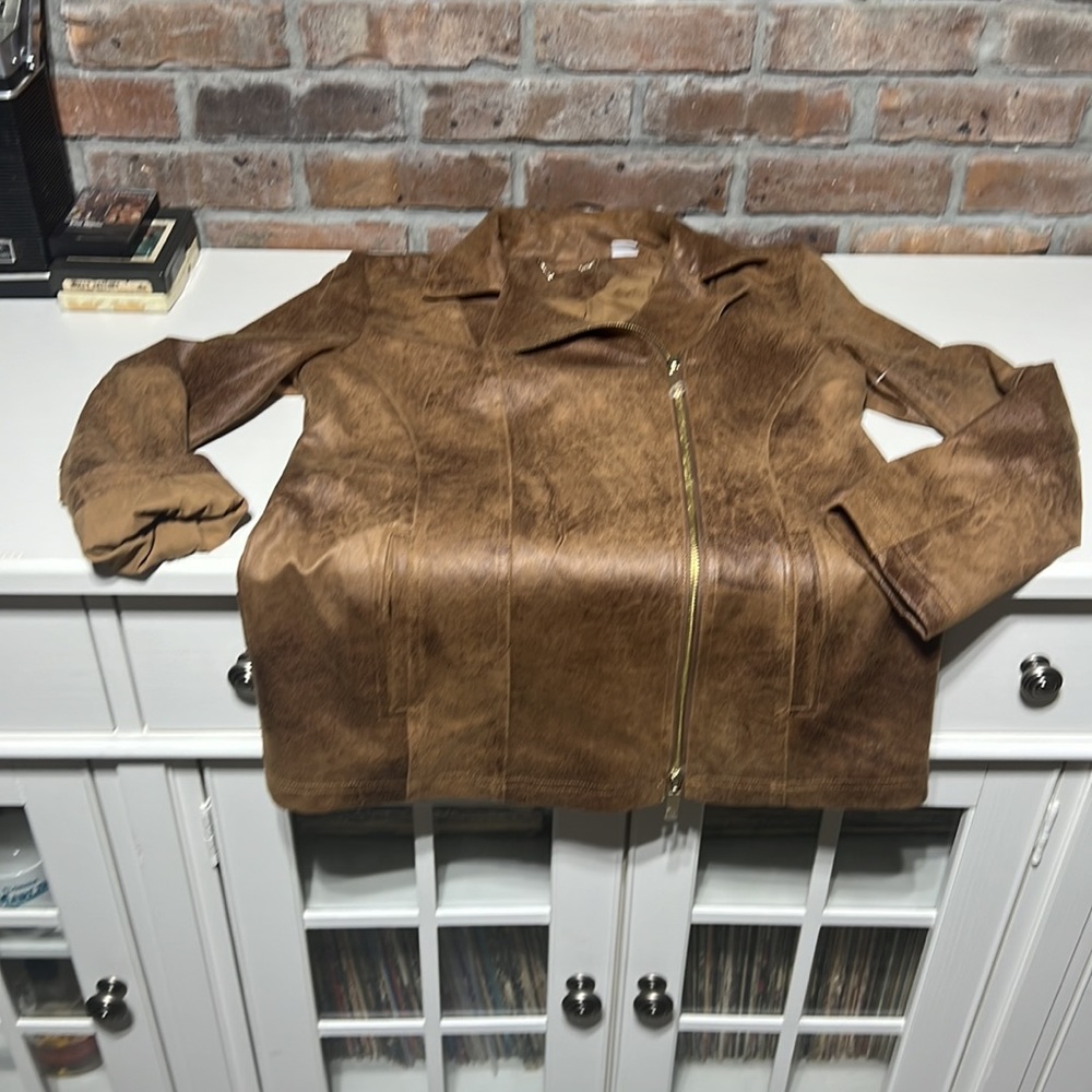 Beautiful fall Jacket - Picture 2 of 14